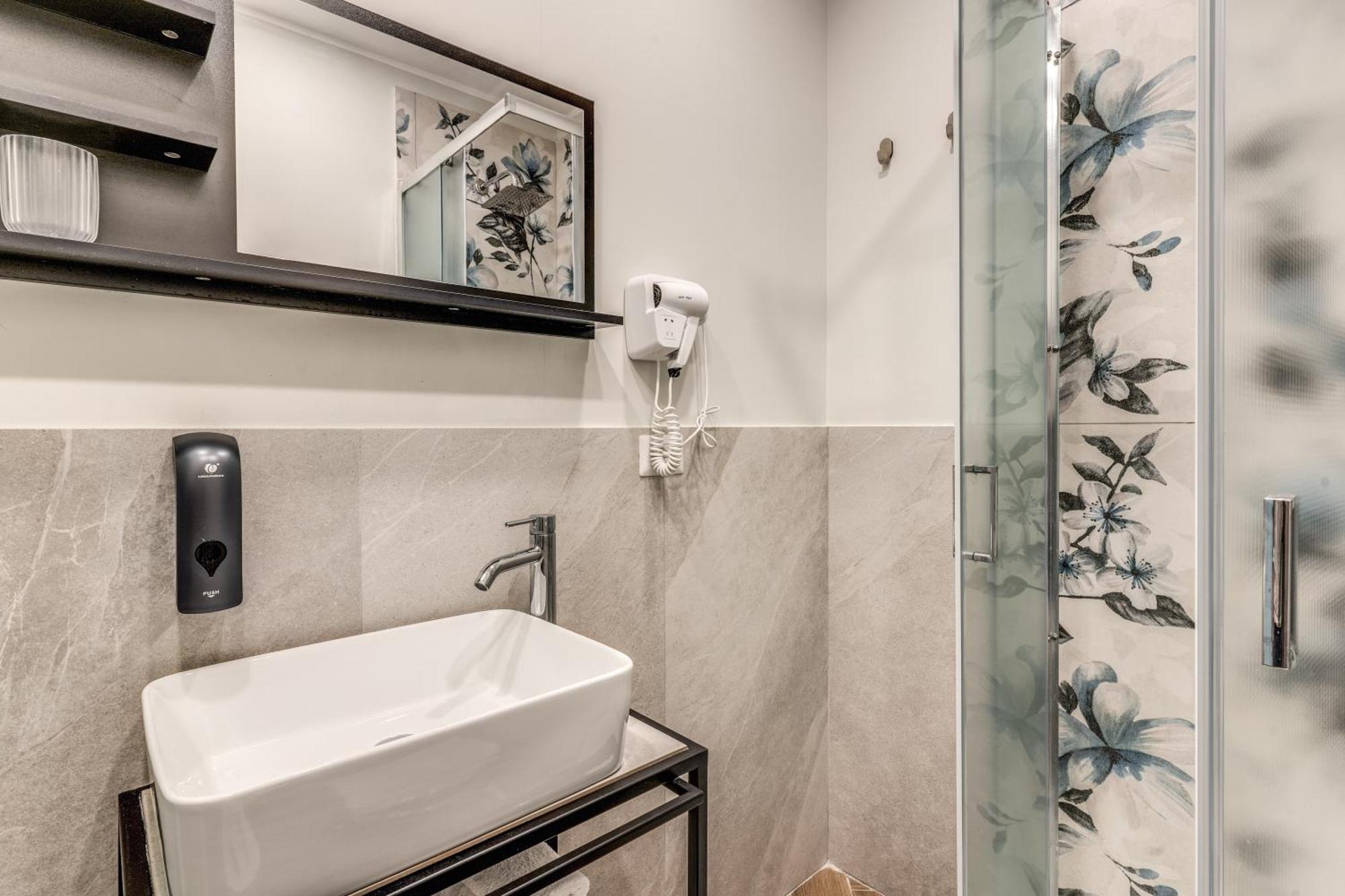 Gravina8 - Rooms In Naples Luaran gambar